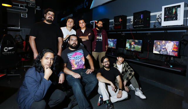 Los miembros de 4D Esports reunidos en Gaming Factory, Lince. Foto: Félix Contreras