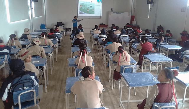 Sunass capacita a docentes y alumnos de Jauja y Carhuamayo