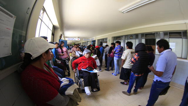 Hospitales de Arequipa y Tacna ponen en peligro a pacientes 