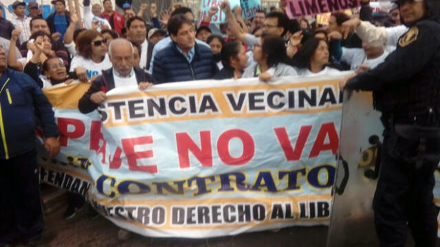 Vecinos protestan contra peaje de Puente Piedra