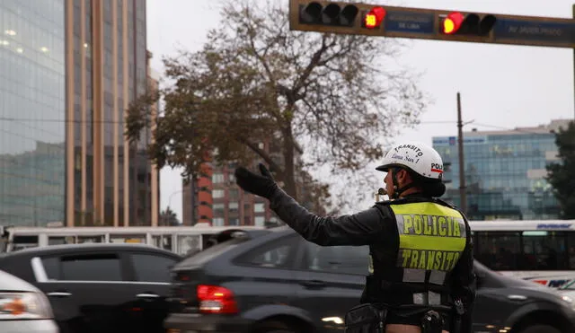 UNI aclara que los semáforos de Lima no son “inteligentes”