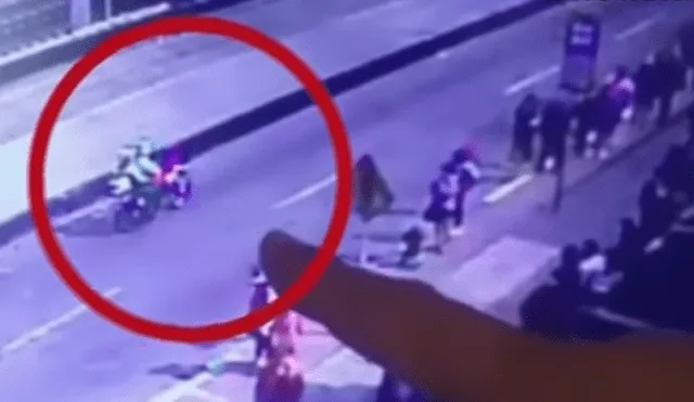 YouTube: joven policía muere arrollada por autobús cuando perseguía a delincuente [VIDEO]