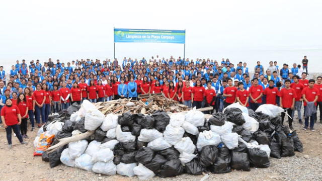 Callao: Jóvenes limpian playa más contaminada de Latinoamérica