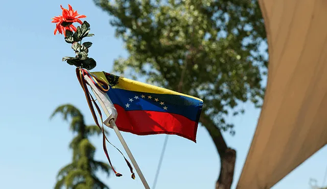 Venezuela: Pablo Casado llamó a "derrocar inmediatamente" a Nicolás Maduro