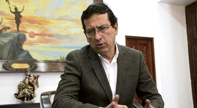 Alcalde de Cusco: Yo todavía tengo la esperanza que Vizcarra cierre el Congreso