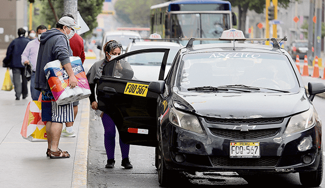 Prevención. El servicio de taxi funcionará ahora bajo normas de seguridad ante el COVID-19. (Foto: Jorge Cerdán)