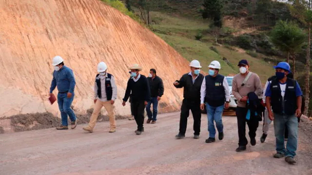 Supervisión de caminos vecinales en Santa Cruz Cajamarca