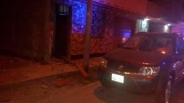 Detonan explosivo en puerta de casa de Barranca. Créditos: Tito Virú.