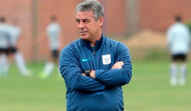 Pablo Bengoechea dirigió el entrenamiento de Alianza Lima con total normalidad. Foto: Difusión