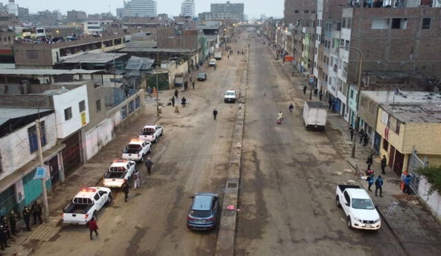 Calles de La Victoria lucieron vacías tras el traslado de los comerciantes de La Parada. Foto: Andina