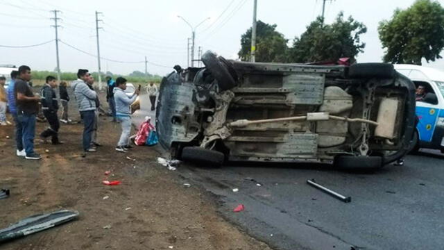 Trujillo: un muerto y tres heridos dejan volcadura de camioneta