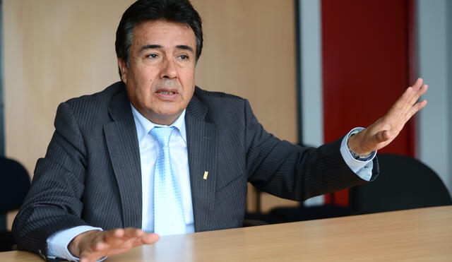 Juan Alfaro: “Como rector de la Villarreal no tengo atribuciones para cesar a los 13 decanos (ilegales)”