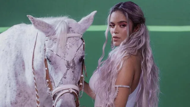 La cantante colombiana develó que los detalles en el video musical tienen un significado y dejó boquiabiertos a sus seguidores.