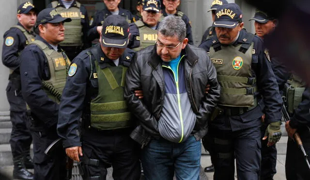 Exjuez Walter Ríos pedía whisky etiqueta azul a los abogados de las mafias chalacas