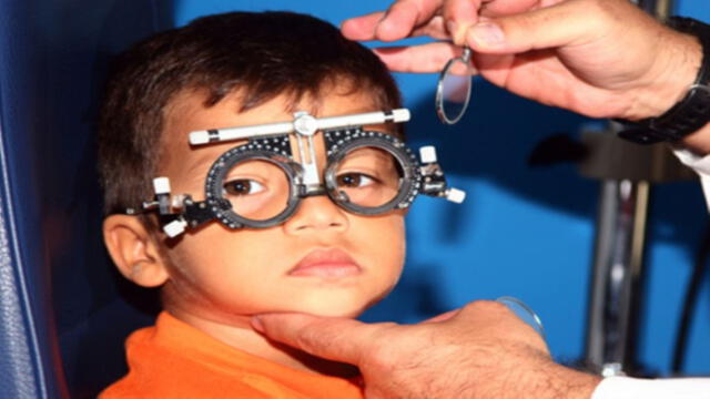 La miopía es la complicación visual más común en niños 