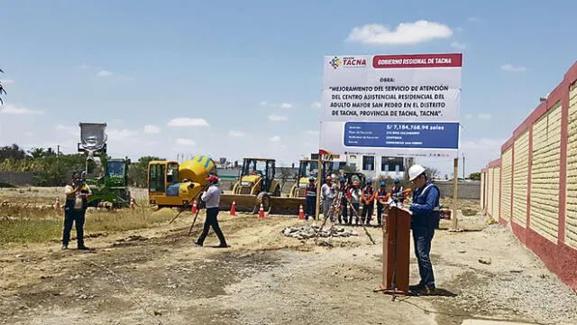 Proyecto. Ayer autoridades colocaron la primera piedra para el inicio del centro de asistencia residencial San Pedro.