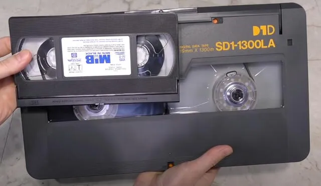 ¿Cuantos tipos de disquetes, cassettes, discos ópticos y otros formatos crees que existieron en el mercado? La respuesta te sorprenderá. Foto: 8-Bit Guy
