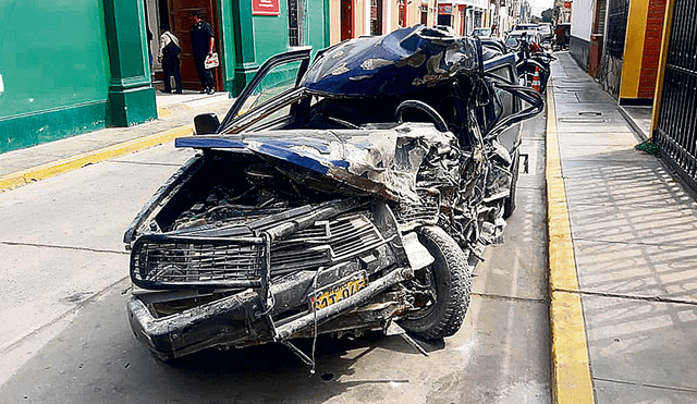 Dos hombres hallan trágica muerte tras sufrir accidentes de tránsito en Túcume