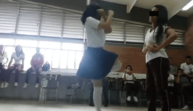 Facebook: Indignante, estudiantes hacen sensual baile frente a sus profesores