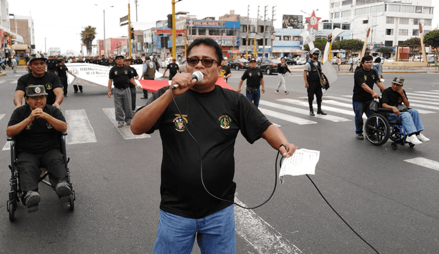 Reservistas del Ejército en Chimbote se sumaron a protesta nacional