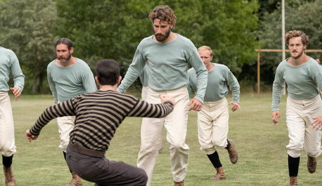 Un juego de caballeros nos revela los inicios del deporte rey en Inglaterra. Foto: Netflix