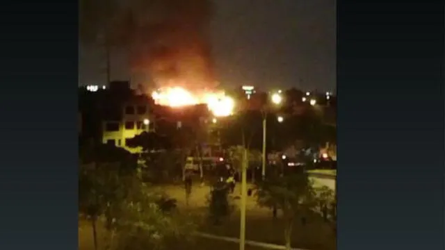 San Martín de Porres: Bomberos controlaron incendio que afectó a viviendas