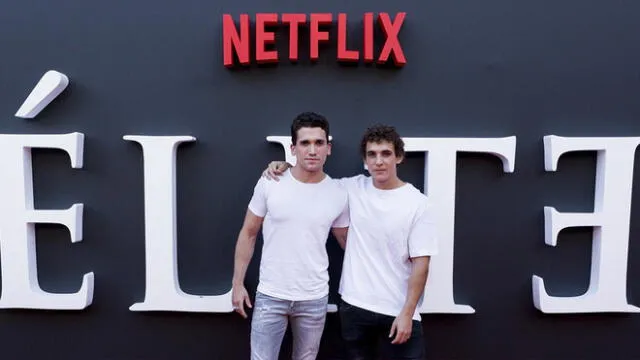 Actores de “Élite” y sus osados outfits en alfombra roja de Netflix