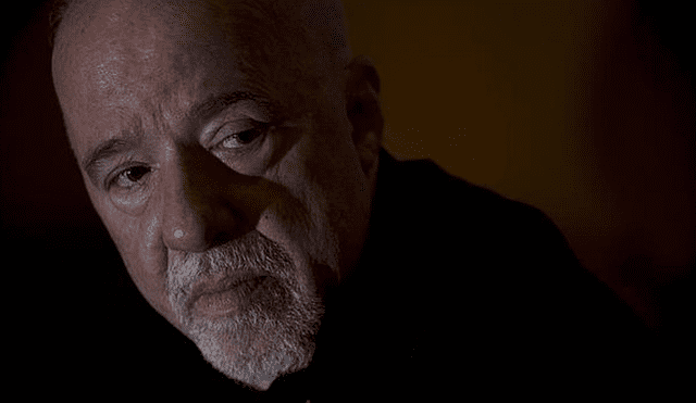 Paulo Coelho pierde la paciencia y estalla en furia durante entrevista