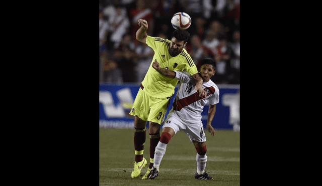 Claudio Pizarro: defensa venezolano reveló que el peruano lo hizo sentir como un juvenil.