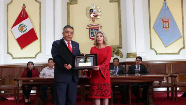 Chiclayo: entregan llave de la ciudad a Viceprefecta del Gobierno de Pichincha del Ecuador