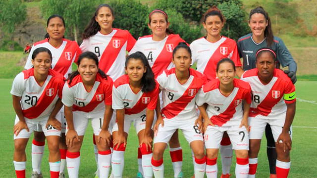 Critican a Paco Bazán tras calificar de “una lágrima” a la selección femenina de fútbol