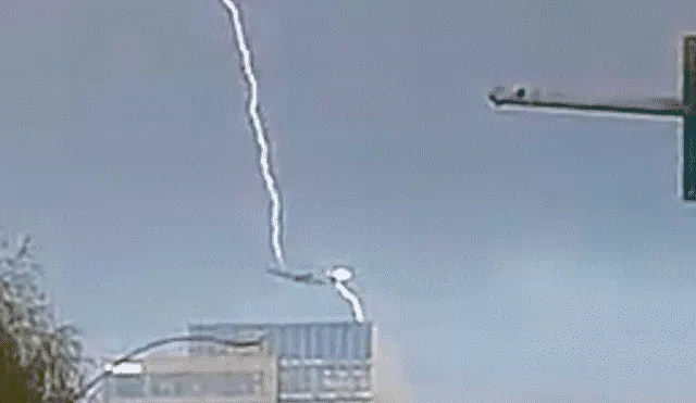 YouTube viral: Rayo impacta en avión lleno de pasajeros en Estados Unidos y ocurre esto [VIDEO]