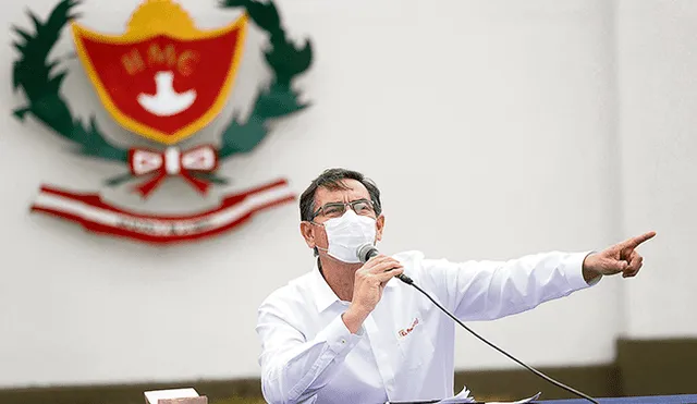 Posición contraria a indecopi. Presidente Martín Vizcarra defiende que el Minsa regule publicidad de octógonos de salud en envases de alimentos. Foto: Sepres.