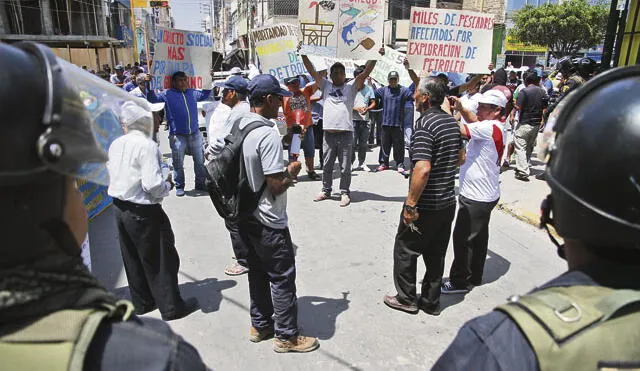 Pescadores marcharon en contra de exploración petrolera en mar de San José