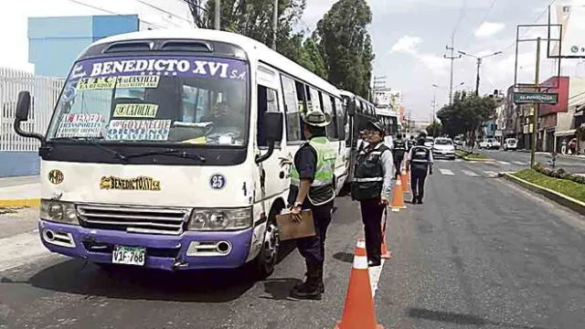 Depósito. Hallaron carros con más de 20 años de antigüedad.