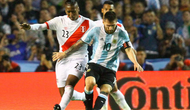 Perú y Argentina se verán las caras por la fecha 4 de las Eliminatorias Qatar 2022. Foto: AFP.