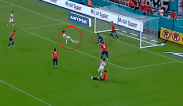 Perú vs Chile: debajo del arco, Raúl Ruidíaz erró increíble ocasión de gol [VIDEO]