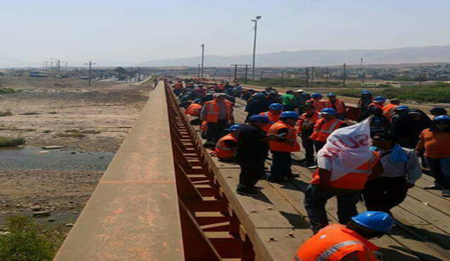 Huelga indefinida de trabajadores de una empresa minera