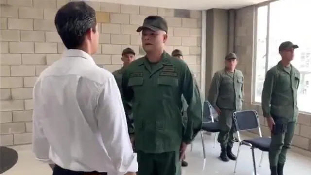 Guaidó se reunió con los militares venezolanos que desertaron en frontera con Colombia