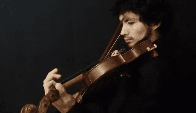 Video es viral en Facebook. Si eres fanático del ‘Ruiseñor de la cumbia’, entonces no puedes perderte este sensacional cover hecho por un talentoso violinista peruano. Foto: Captura.