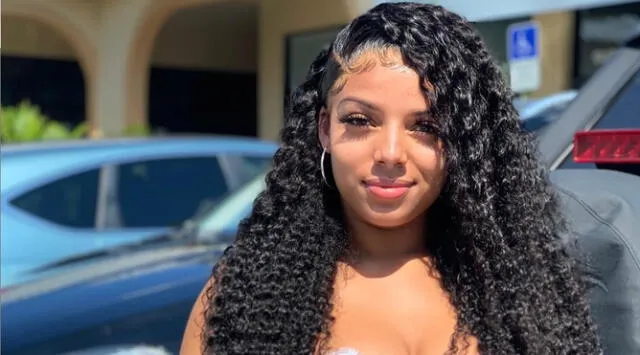 Mikayla Saravia tiene 21, vive en Florida y se ha convertido en una sensación de las redes sociales. Foto: Instagram.