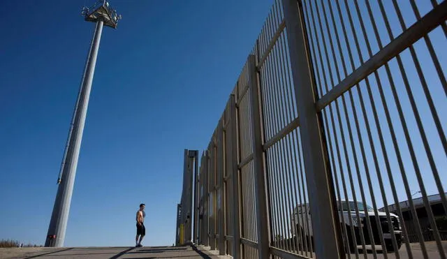 Estados Unidos estudia enviar otros 1.000 agentes de la Guardia Nacional a la frontera con México