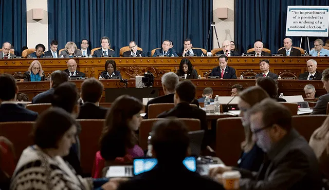 Declaran. El Comité Judicial de la Cámara Baja de Estados Unidos recibe el testimonio de eruditos constitucionalistas en el Capitolio. Foto: EFE.