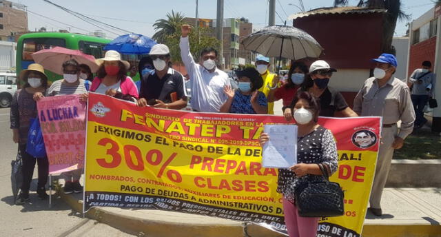 Maestros llevan dos días de protestas en Tacna. Foto: Liz Ferrer.