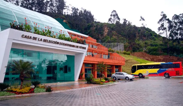 Videna de la selección de Ecuador al servicio de su gente para combatir el coronavirus.