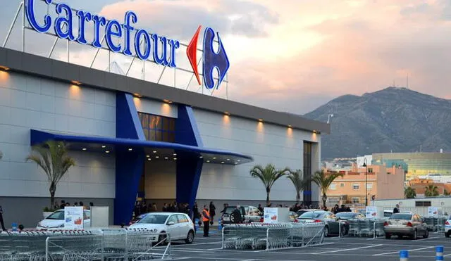 Carrefour tiene 1000 puntos de venta en toda España. (Foto: Cadena Ser)