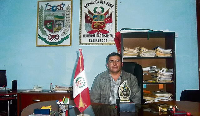 Condenan a nueve años de cárcel a ex alcalde por apropiarse de S/ 76,000