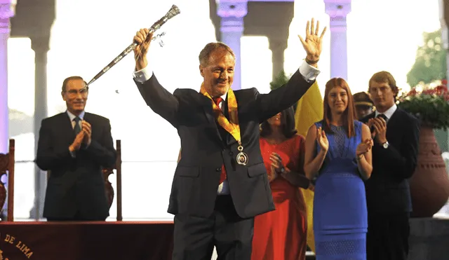 Jorge Muñoz juró como nuevo alcalde de Lima [VIDEO]