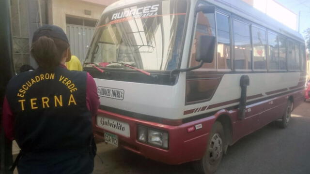 Confiscan bus que ingresó de contrabando al Perú