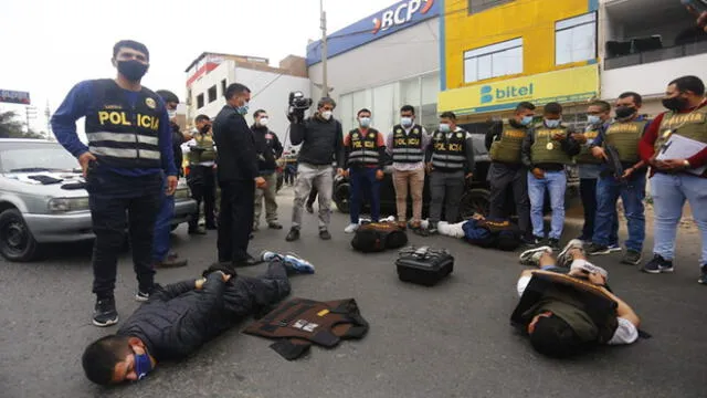 Policía frustra robo a agencia bancaria en Los Olivos. Fotos: Flavio Matos/La República.